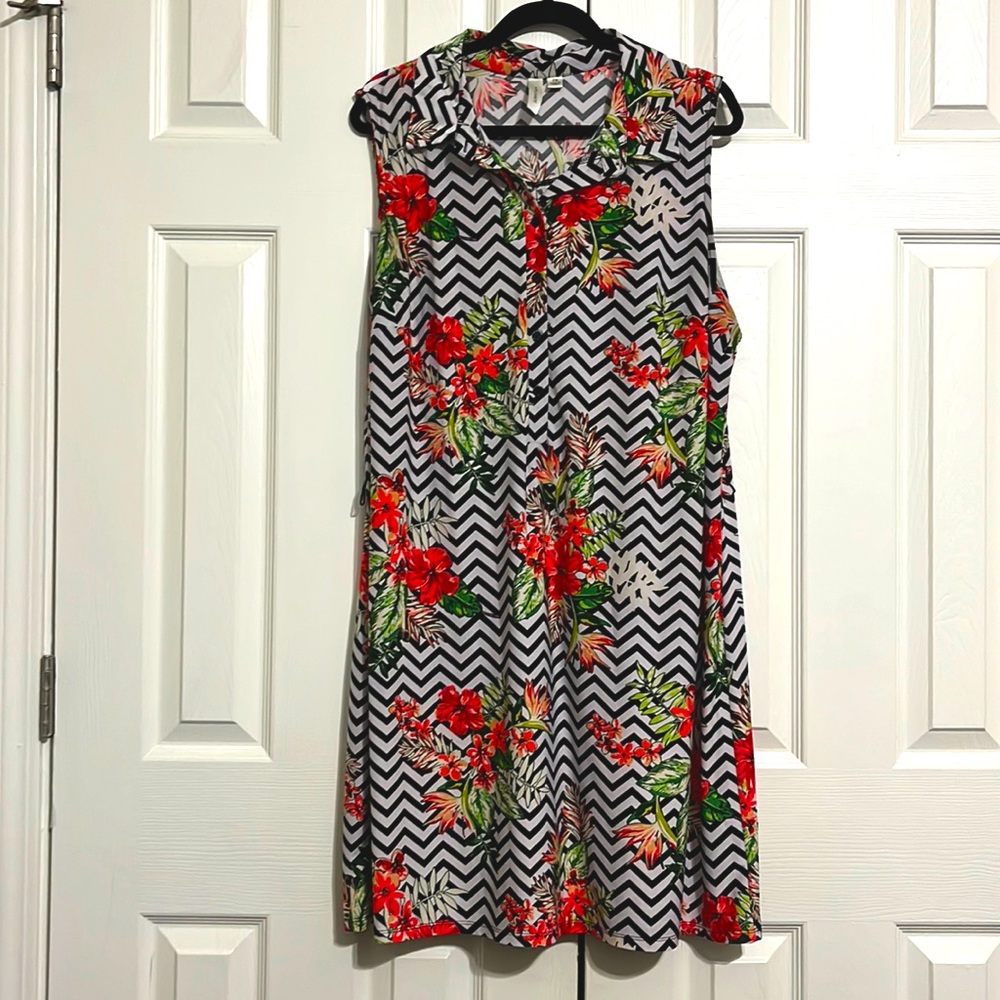 Sleeveless dress